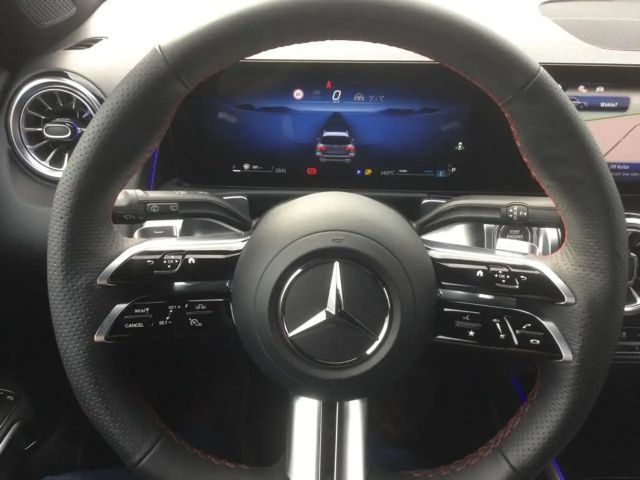 Mercedes-Benz GLB 200 AMG Line Premium