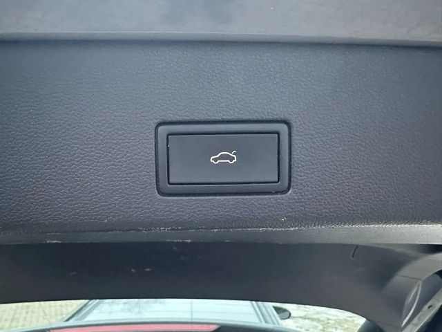 Volkswagen Golf DSG Life Variant