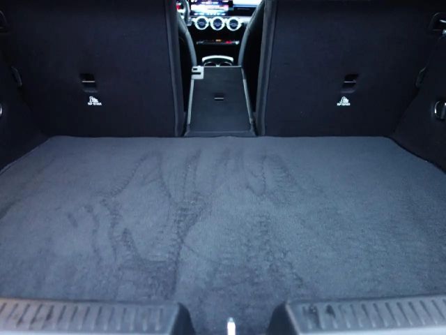 Mercedes-Benz A 35 AMG 4MATIC AMG Line