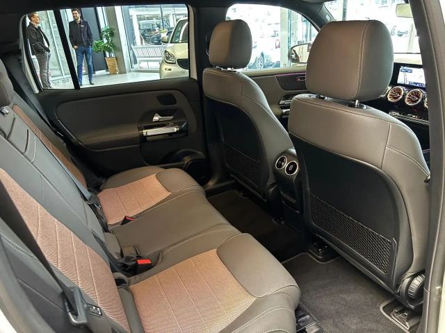 Mercedes-Benz EQB 300 4MATIC