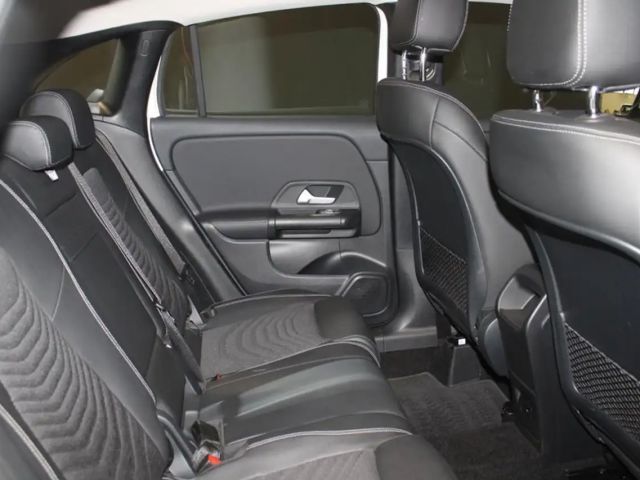 Mercedes-Benz GLA 200 Style