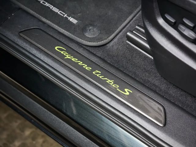 Porsche Cayenne E-Hybrid S Turbo