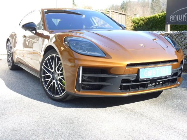Porsche Panamera 4 E-Hybrid Turbo