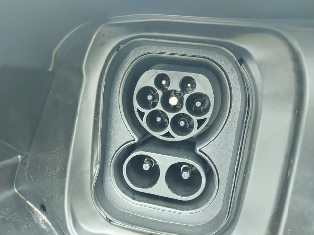 Peugeot E-2008 Allure Pack