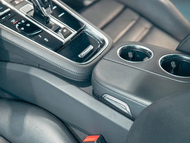 Porsche Panamera E-Hybrid S Turbo