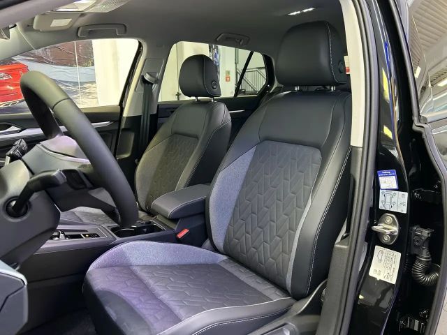 Volkswagen Golf 1.5 eTSI DSG Life