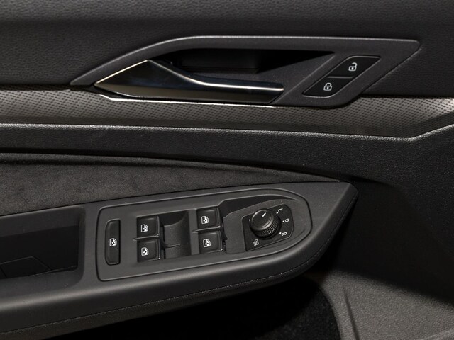 Volkswagen Golf 1.5 eTSI DSG Style