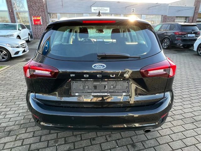 Ford Focus Cool & Connect EcoBoost Wagon