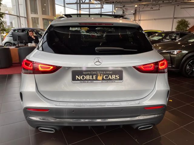 Mercedes-Benz GLA 250 4MATIC AMG Line