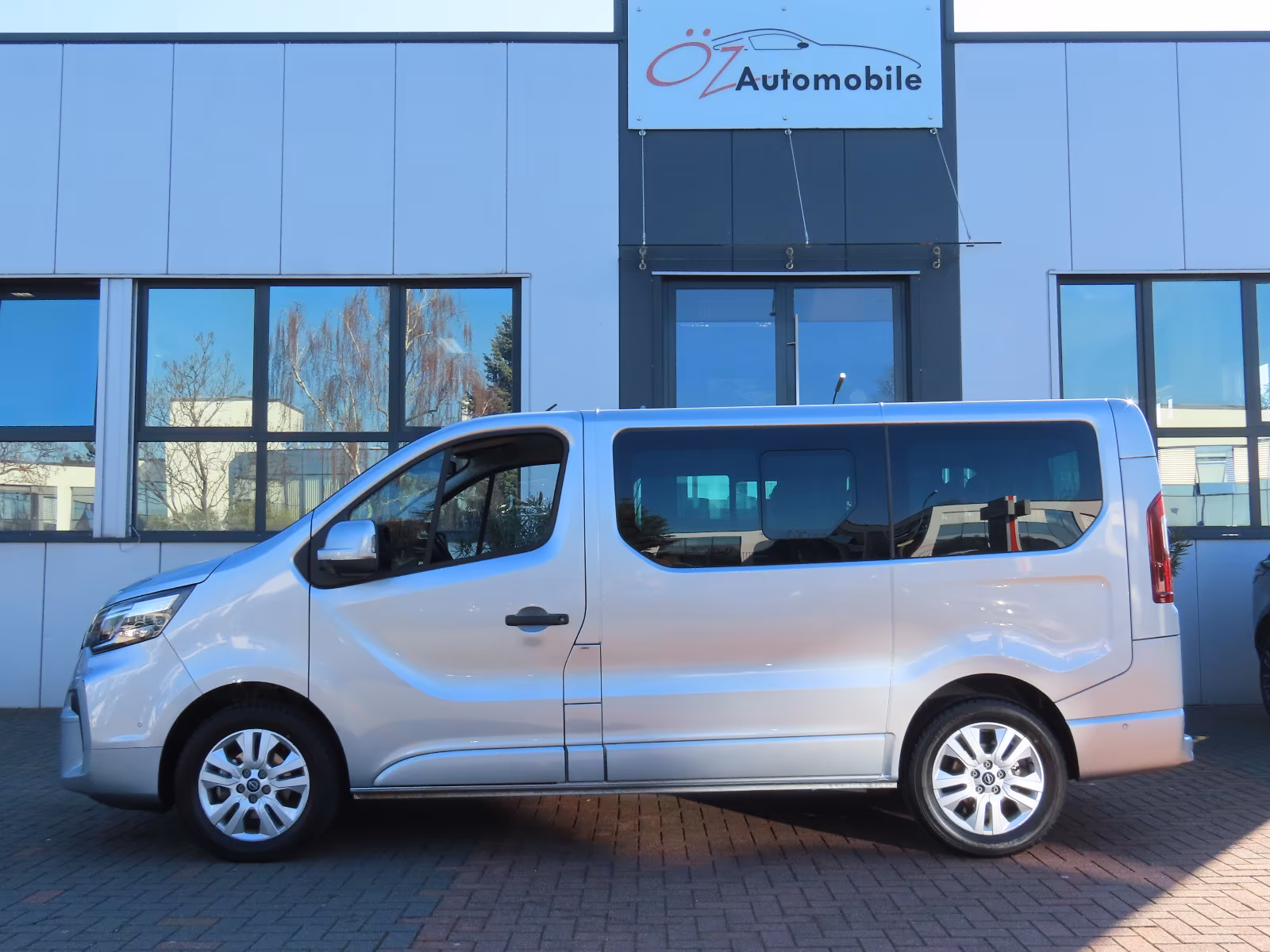 Nissan Primastar 8-zitter L1H1 Tekna