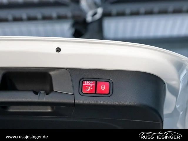 Mercedes-Benz B 200 Progressive Sedan