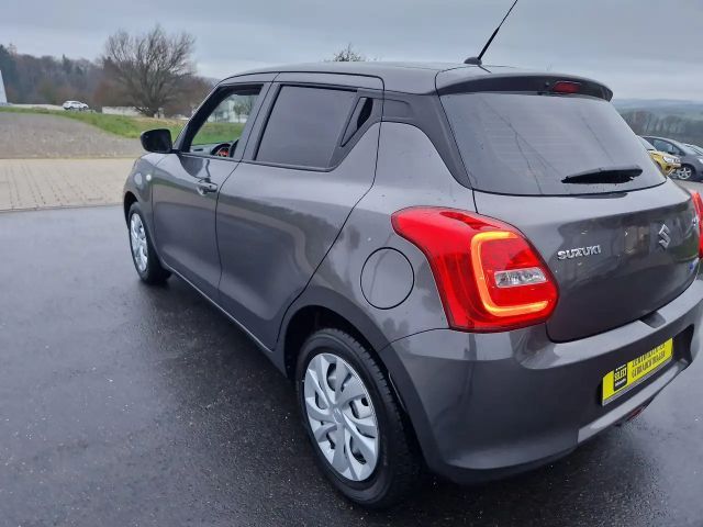 Suzuki Swift Club DualJet Hybrid