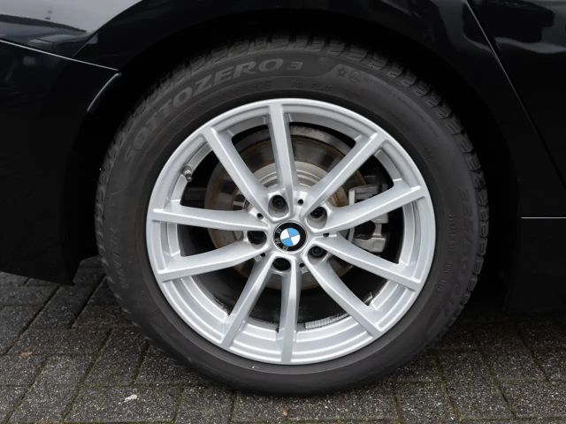 BMW 320 320i M-Sport Touring