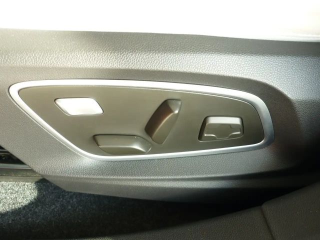 Renault Scenic E-Tech Iconic