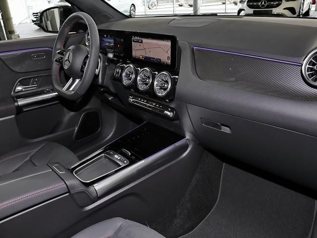 Mercedes-Benz GLA 200 AMG Line