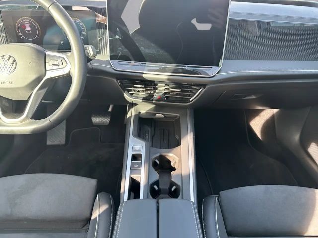 Volkswagen Passat 1.5 eTSI Business DSG