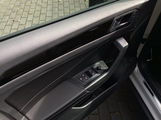 Volkswagen T-Roc 1.5 TSI DSG R-Line