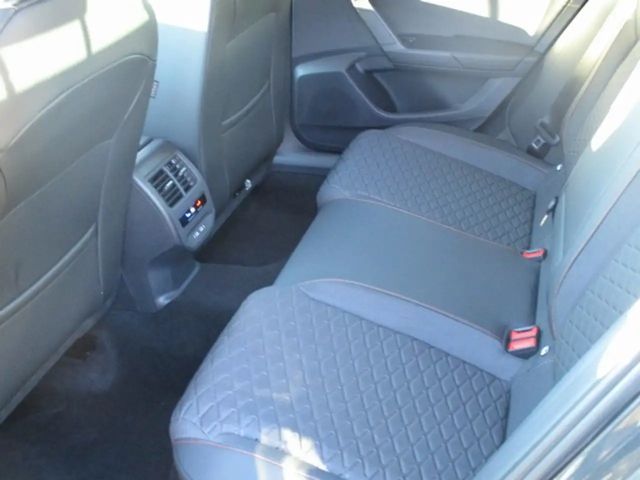 Seat Leon 1.5 eTSI FR-lijn