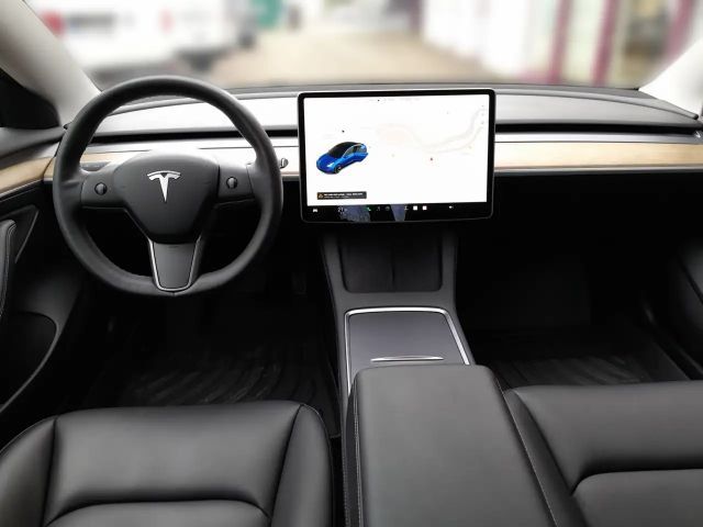 Tesla Model 3 Standard Range