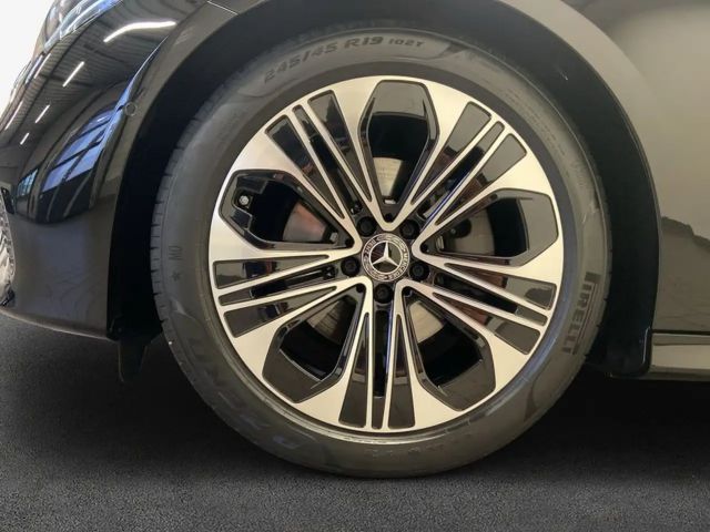 Mercedes-Benz E 200 E-Klasse