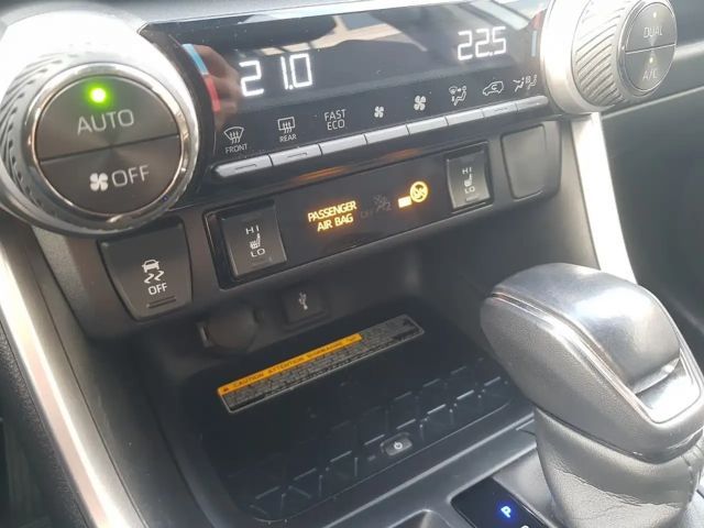 Toyota RAV4 4x2 Hybride Team D