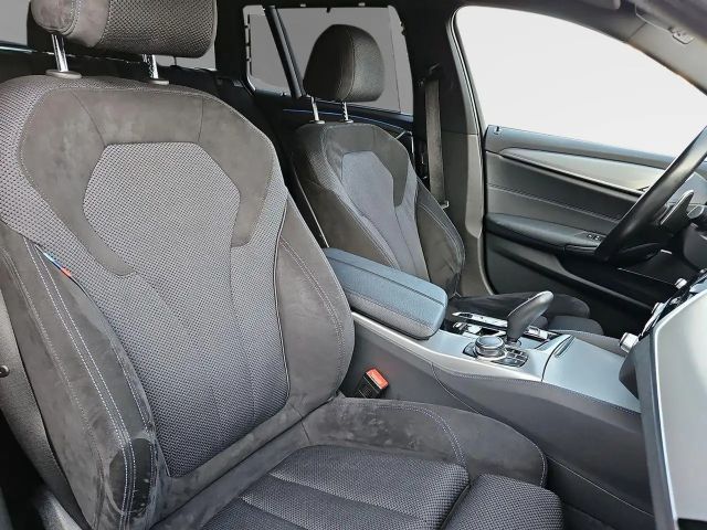 BMW 530 530e M-Sport Touring xDrive