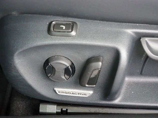 Volkswagen Passat 2.0 TDI Business DSG Variant