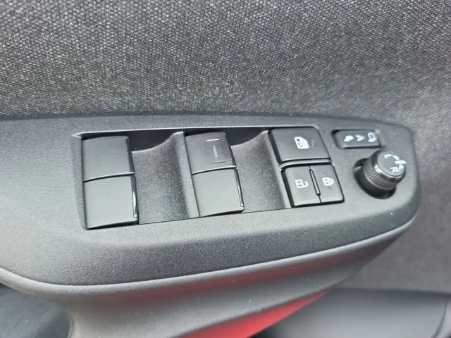 Toyota Yaris Hatchback Hybride VVT-i