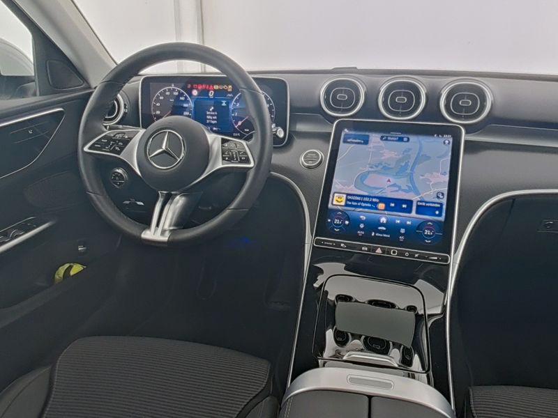 Mercedes-Benz C 180 AVANTGARDE Sedan