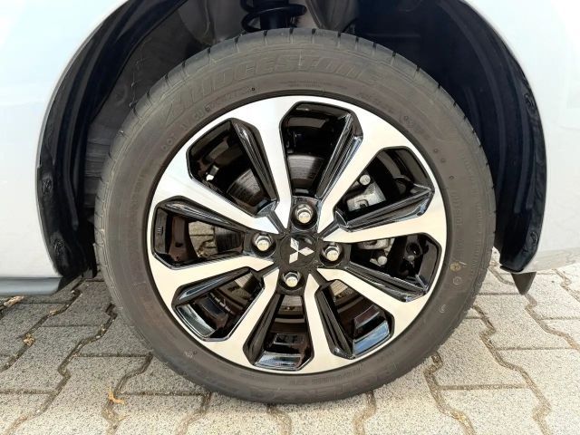 Mitsubishi Space Star Star