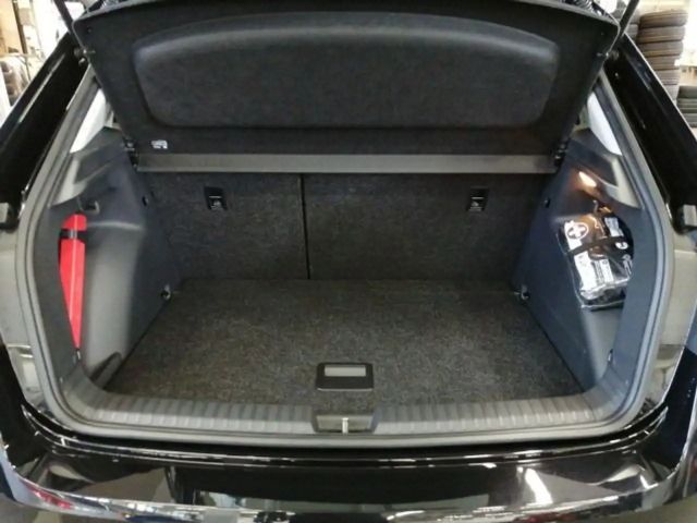 Skoda Fabia 1.0 Essence FrontAssist LaneAssist LED