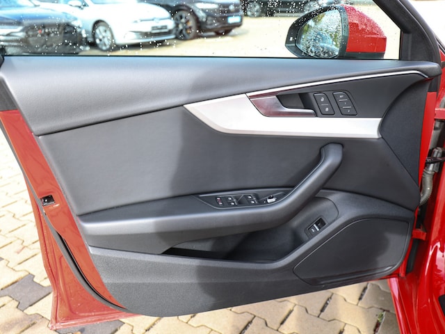 Audi A4 40 TDI S-Tronic Sedan