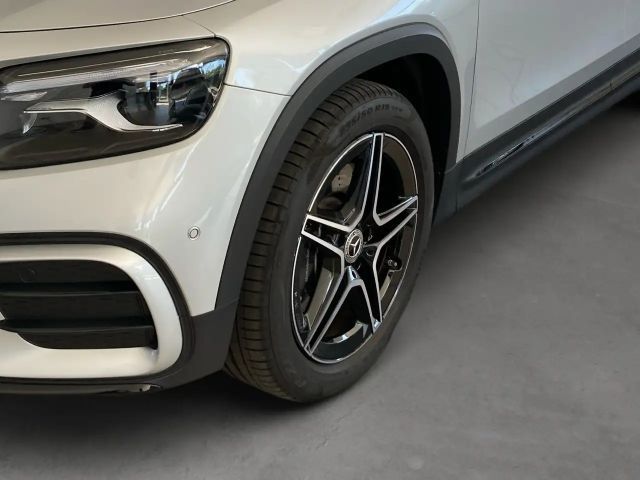 Mercedes-Benz GLB 220 4MATIC AMG Line