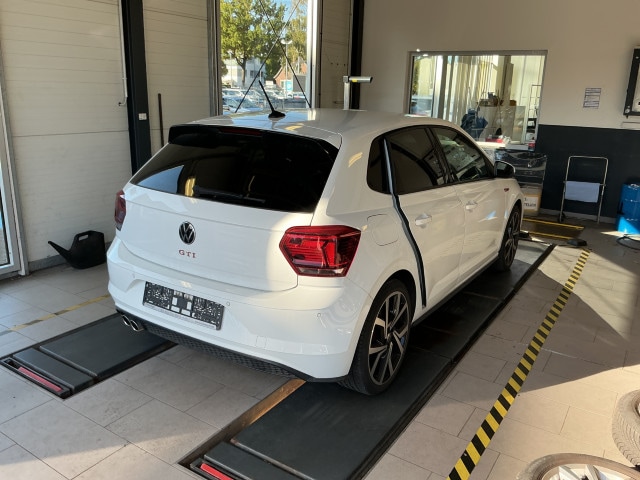 Volkswagen Polo 2.0 TSI DSG GTI