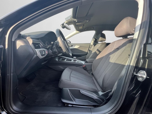 Audi A4 40 TFSI Avant S-Tronic