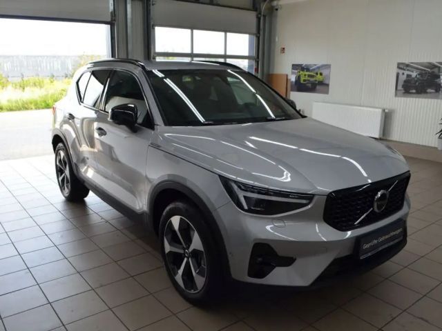 Volvo XC40 Business Dark Plus
