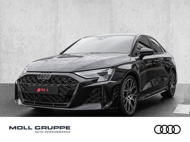 Audi RS3 Quattro S-Tronic Sedan