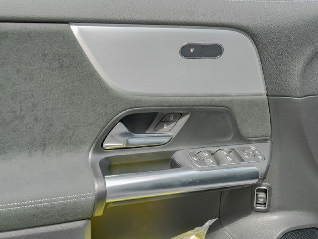 Mercedes-Benz GLA 250 4MATIC