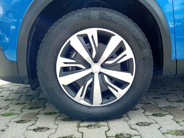 Peugeot E-2008 Active Pack