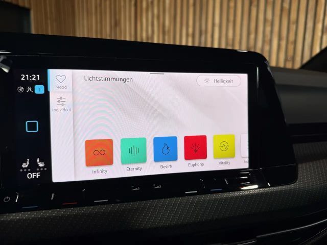 Volkswagen Golf DSG R-Line Variant