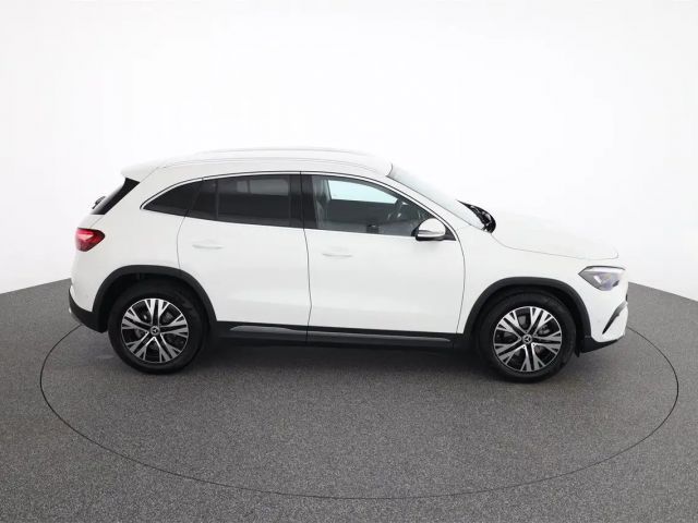 Mercedes-Benz GLA 180 Progressive
