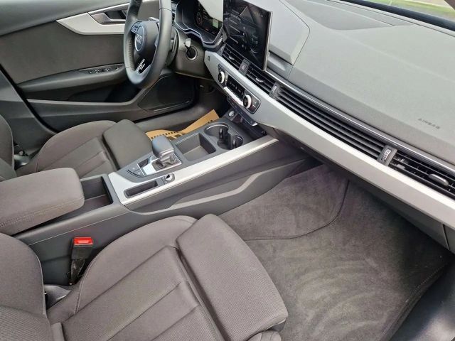 Audi A4 40 TDI S-Line S-Tronic Sedan