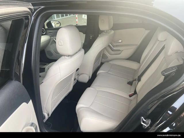 Mercedes-Benz A 180 Progressive