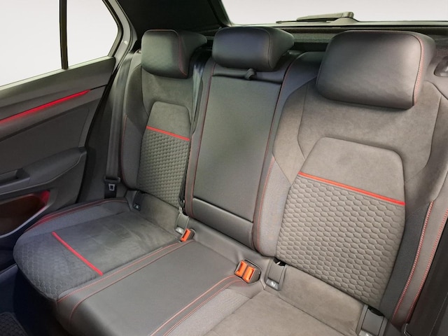 Volkswagen Golf 2.0 TSI Golf VIII