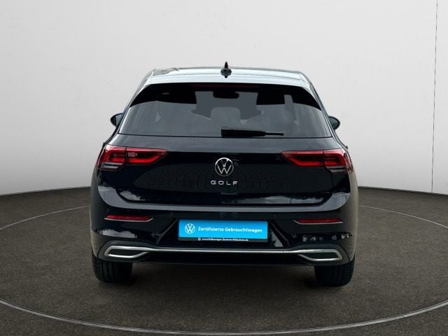 Volkswagen Golf 1.5 TSI Golf VIII IQ.Drive