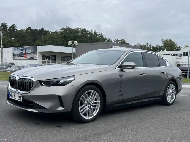 BMW i5 Sedan