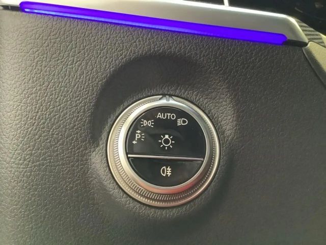 Mercedes-Benz C 180 AMG Line Sedan