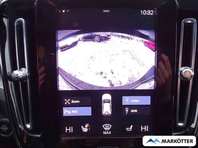 Volvo XC40 Core Recharge