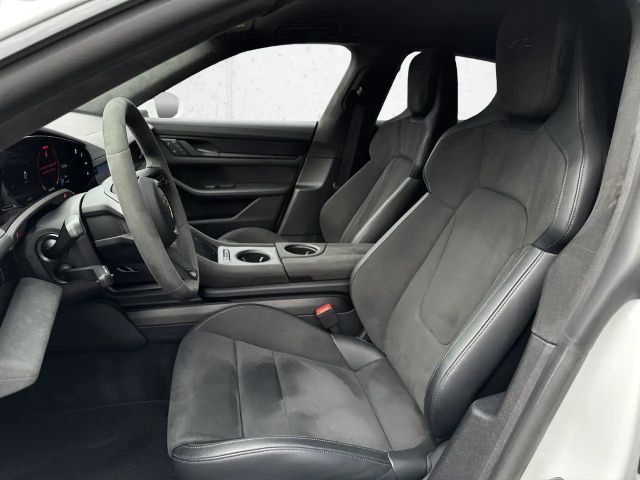 Porsche Taycan GTS Sport Turismo