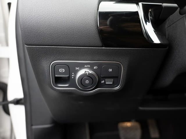 Mercedes-Benz GLA 200 Progressive